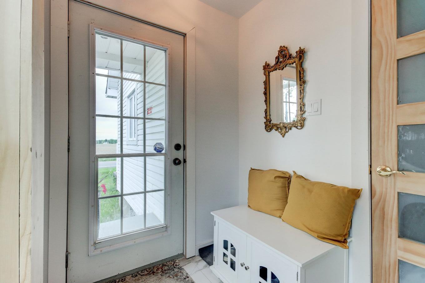 Hall - 1774 Ch. Du Clocher, Saint-Jean-Sur-Richelieu, QC - Indoor Photo Showing Other Room