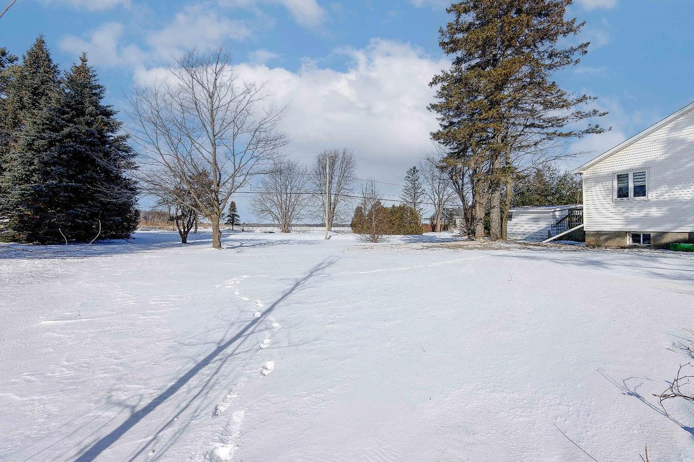 Backyard - 1774 Ch. Du Clocher, Saint-Jean-Sur-Richelieu, QC - Outdoor With View
