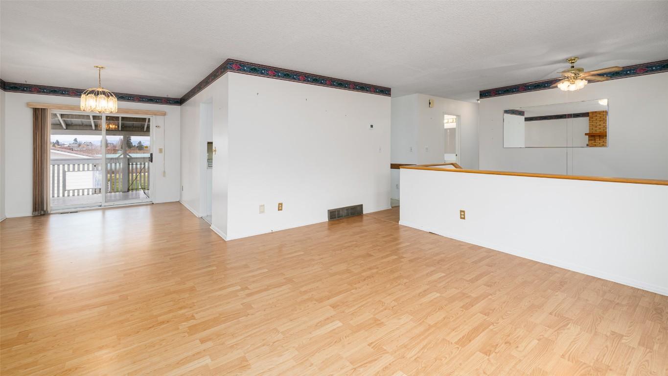 2617 Erickson Road, Creston, BC - Indoor