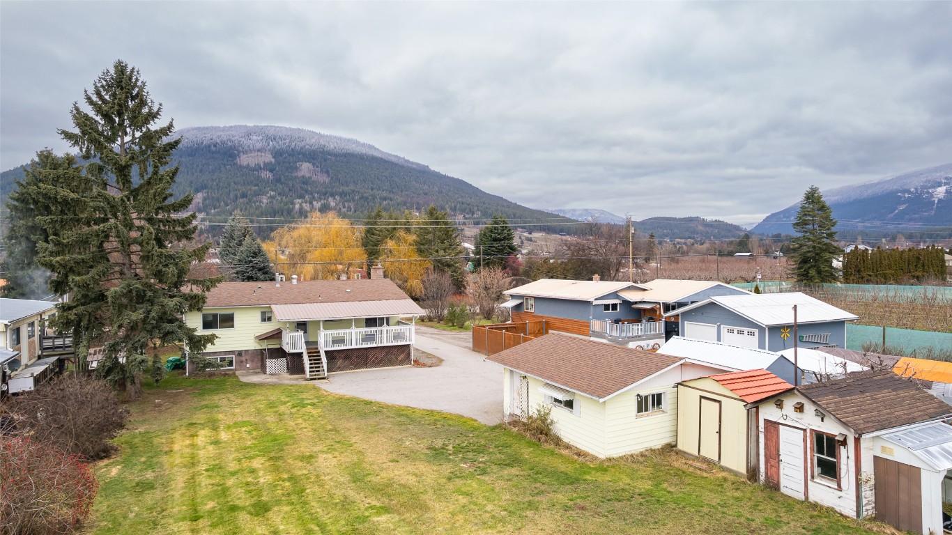 2617 Erickson Road, Creston, BC - Outdoor