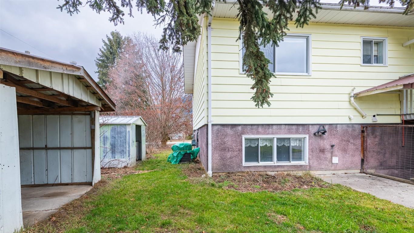 2617 Erickson Road, Creston, BC - Outdoor With Exterior