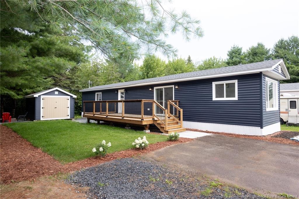 33 Northrup Cres, Lincoln, NB