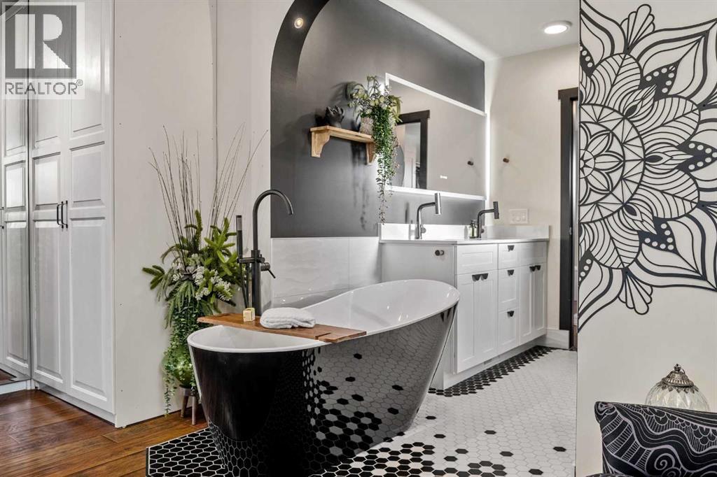 4636 Montana Drive Nw, Calgary, AB - Indoor