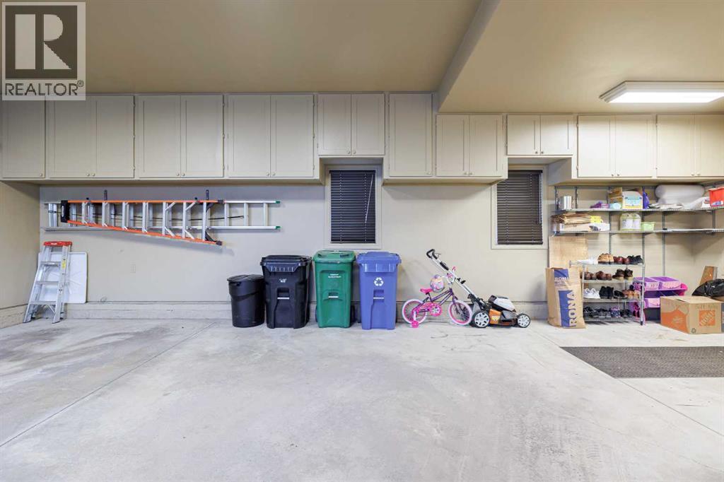 118 Tusslewood Heights Nw, Calgary, AB - Indoor