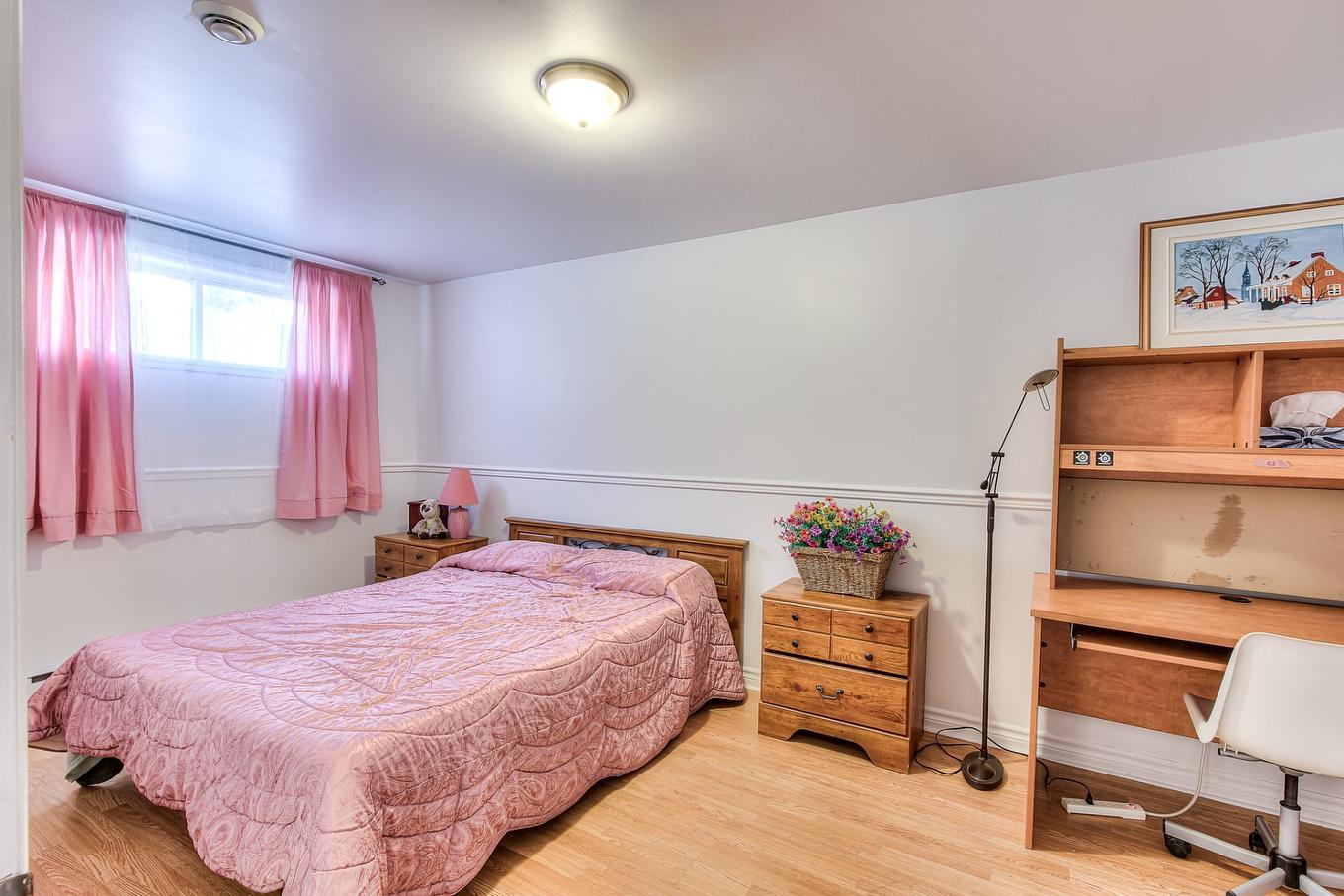 Chambre à coucher - 189 Boul. Des Hauteurs, Saint-Jérôme, QC - Indoor Photo Showing Bedroom