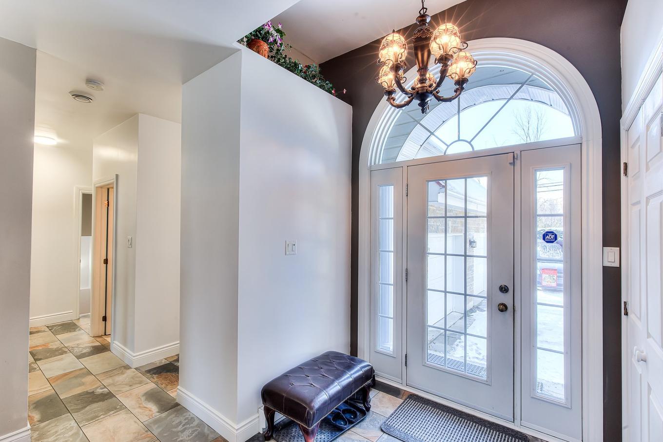 Hall d'entrée/Vestibule - 189 Boul. Des Hauteurs, Saint-Jérôme, QC - Indoor Photo Showing Other Room