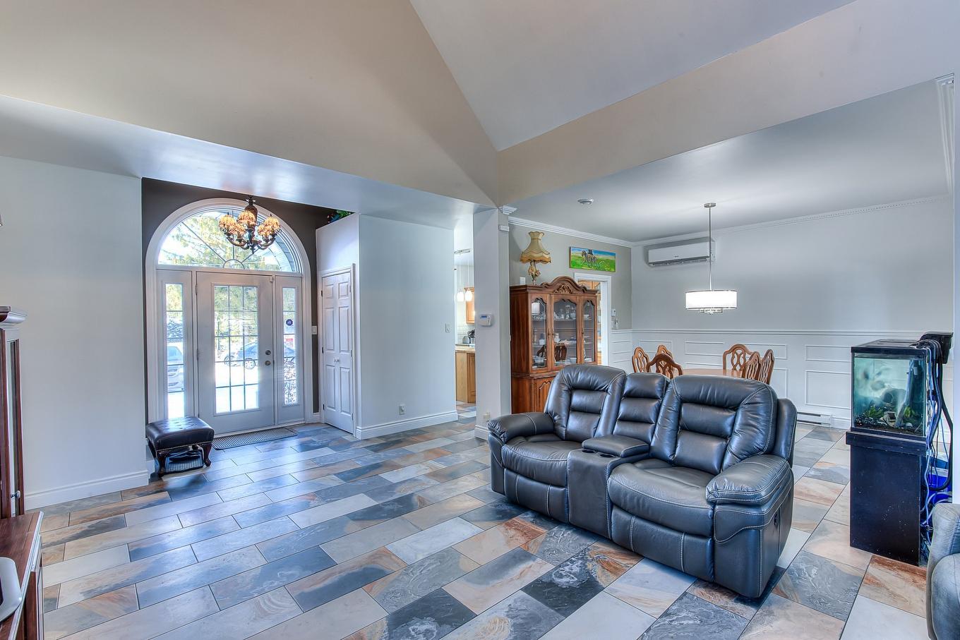 Salon - 189 Boul. Des Hauteurs, Saint-Jérôme, QC - Indoor Photo Showing Living Room