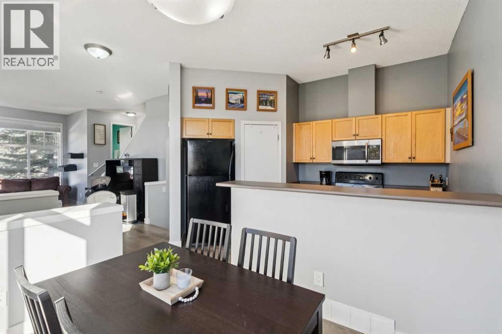 77 Mckenzie Towne Gate Se, Calgary, AB - Indoor