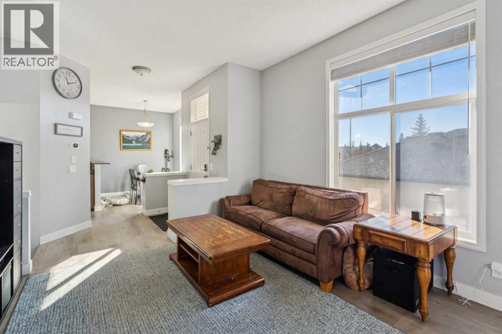 77 Mckenzie Towne Gate Se, Calgary, AB - Indoor