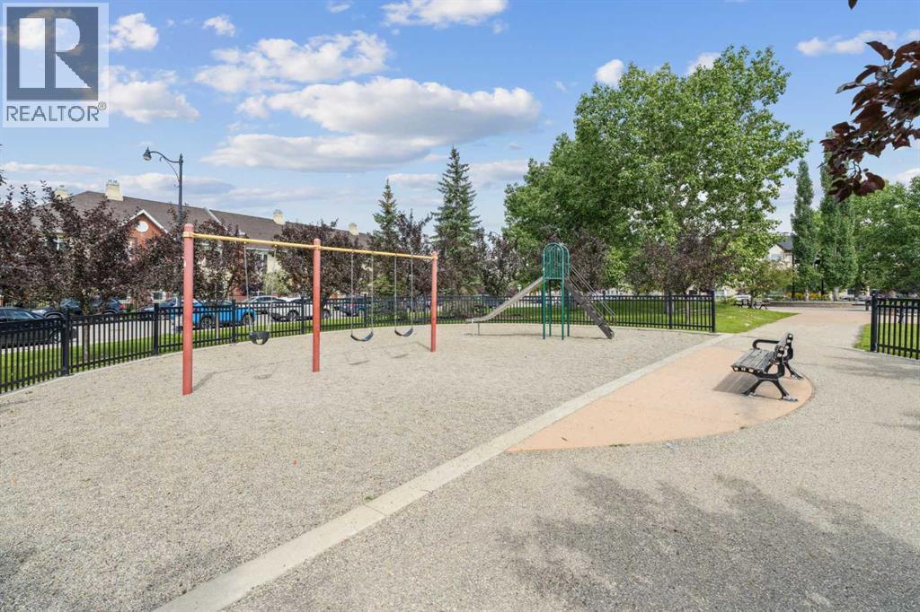 77 Mckenzie Towne Gate Se, Calgary, AB - Outdoor