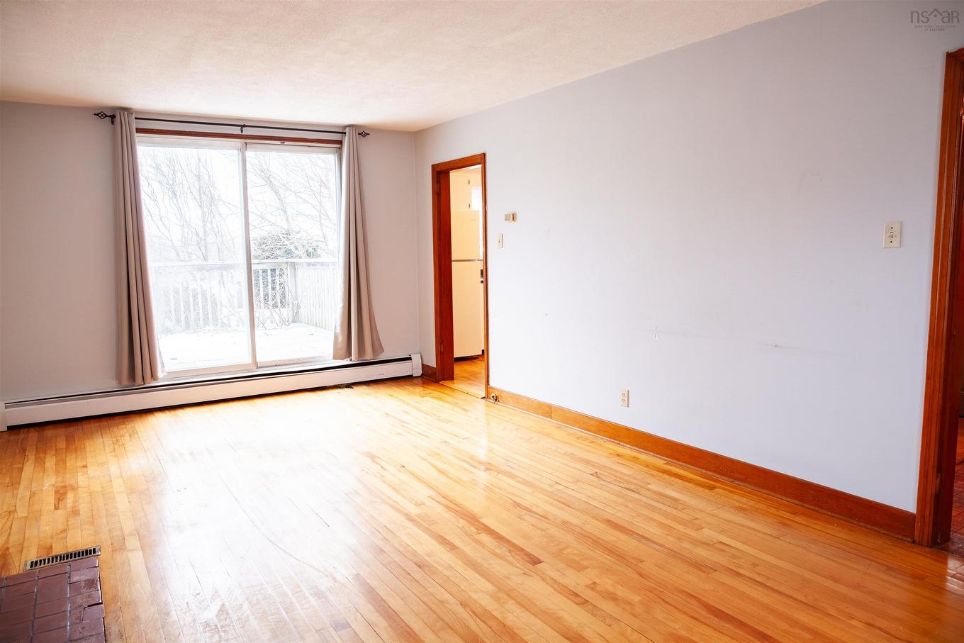 214 Main Street, Dartmouth, NS