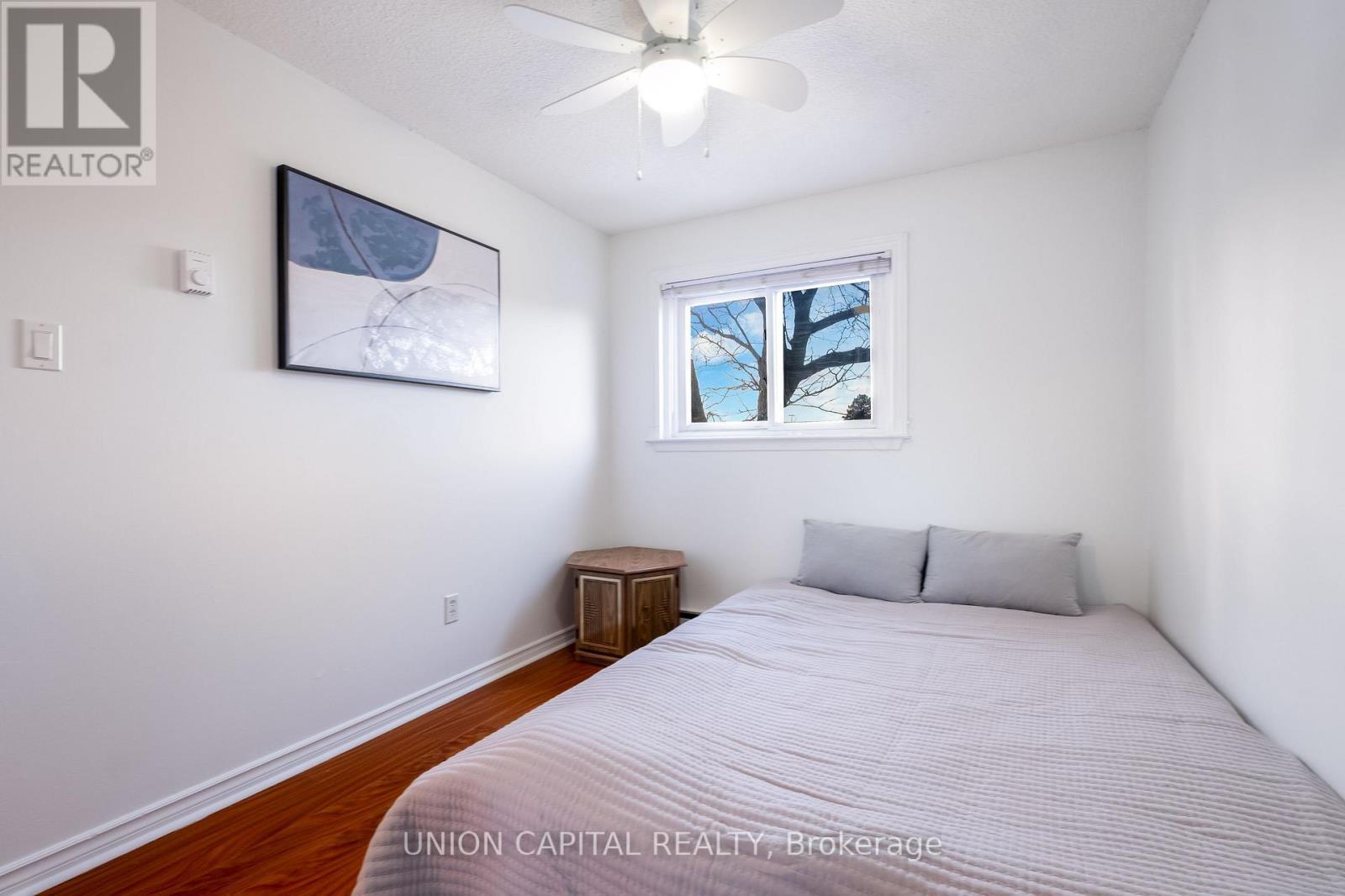 9 Briar Path, Brampton, ON - Indoor Photo Showing Bedroom