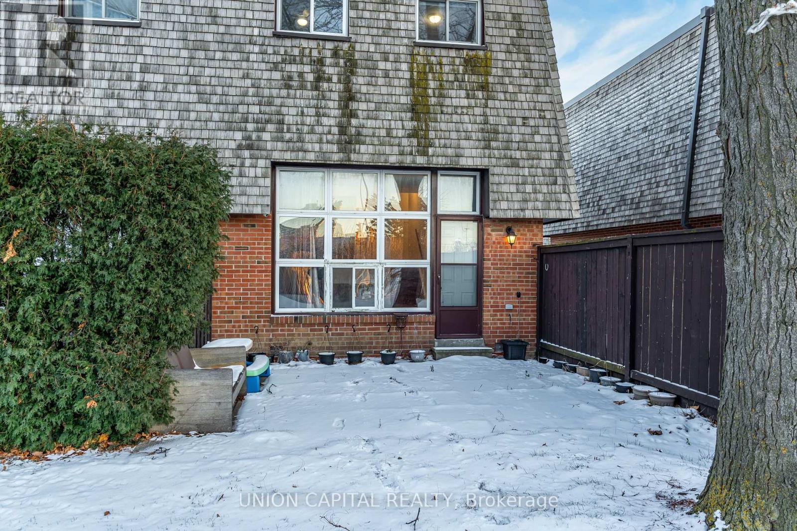 9 Briar Path, Brampton, ON - Outdoor