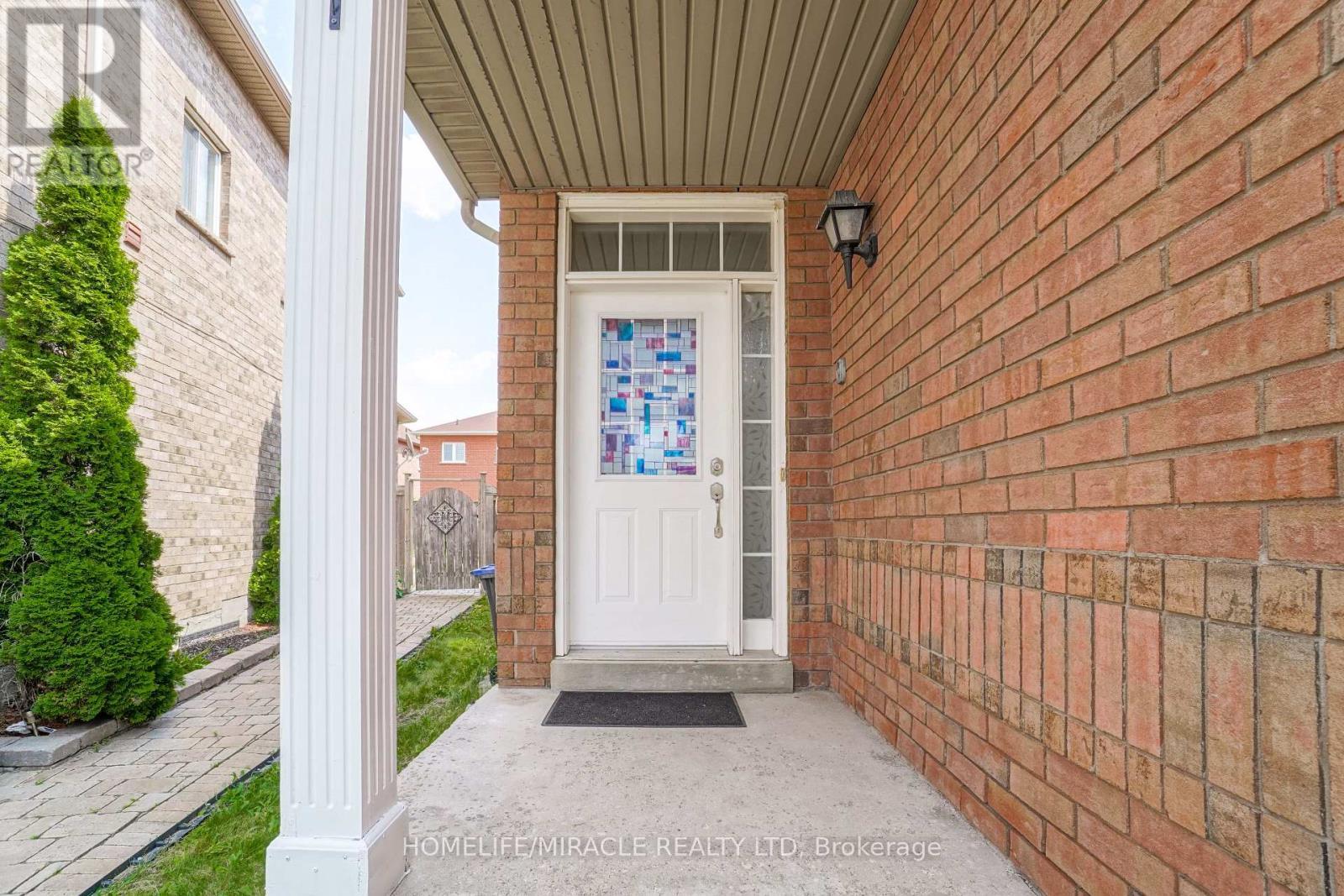 824 Khan Crescent, Mississauga, ON - Outdoor With Exterior