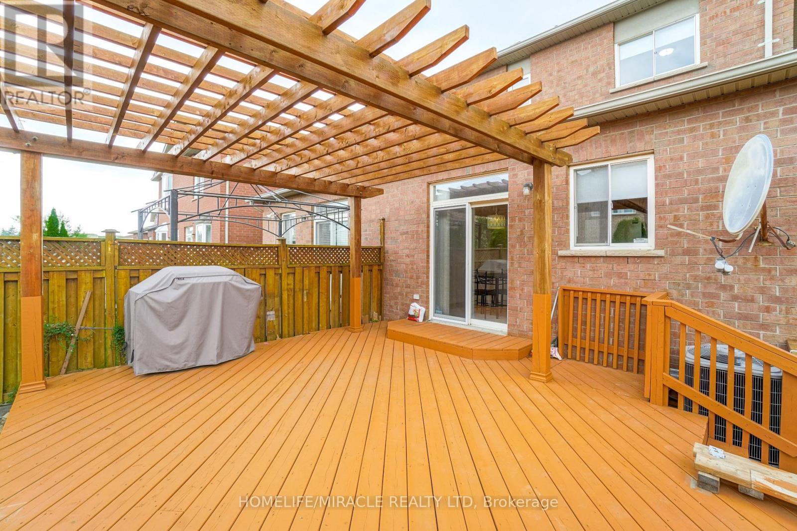 824 Khan Crescent, Mississauga, ON - Outdoor With Deck Patio Veranda With Exterior