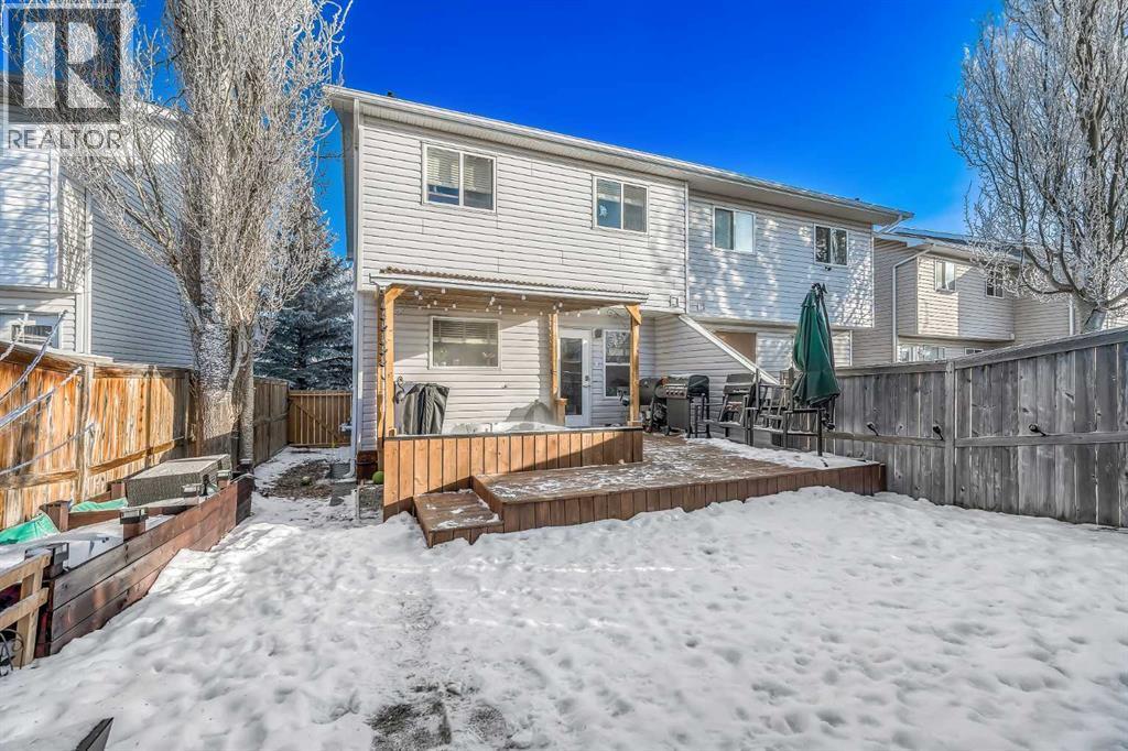 165 Everstone Drive Sw, Calgary, AB - Outdoor With Deck Patio Veranda