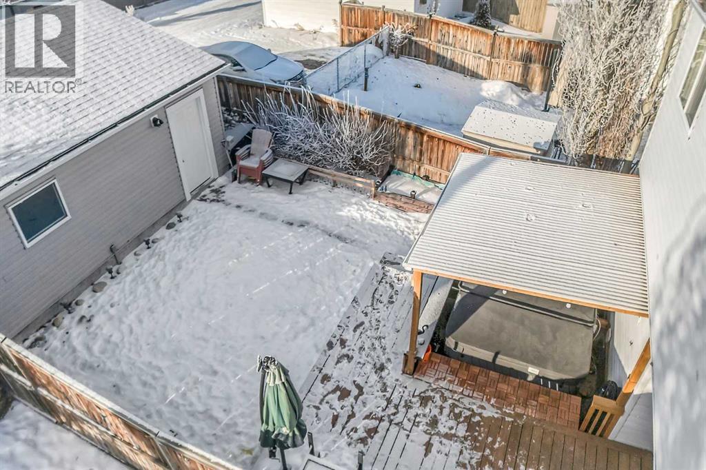 165 Everstone Drive Sw, Calgary, AB - Outdoor With Deck Patio Veranda