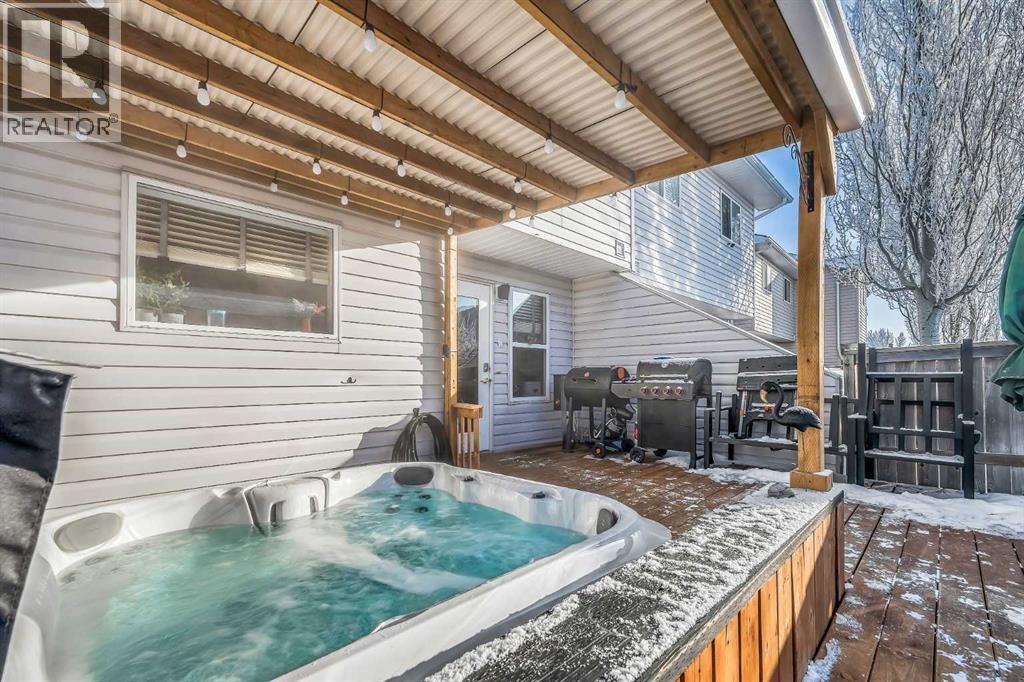 165 Everstone Drive Sw, Calgary, AB - Outdoor With Deck Patio Veranda With Exterior