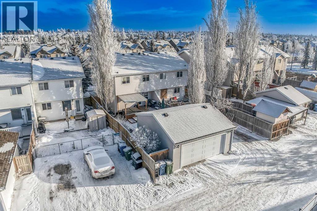 165 Everstone Drive Sw, Calgary, AB - Outdoor With Deck Patio Veranda