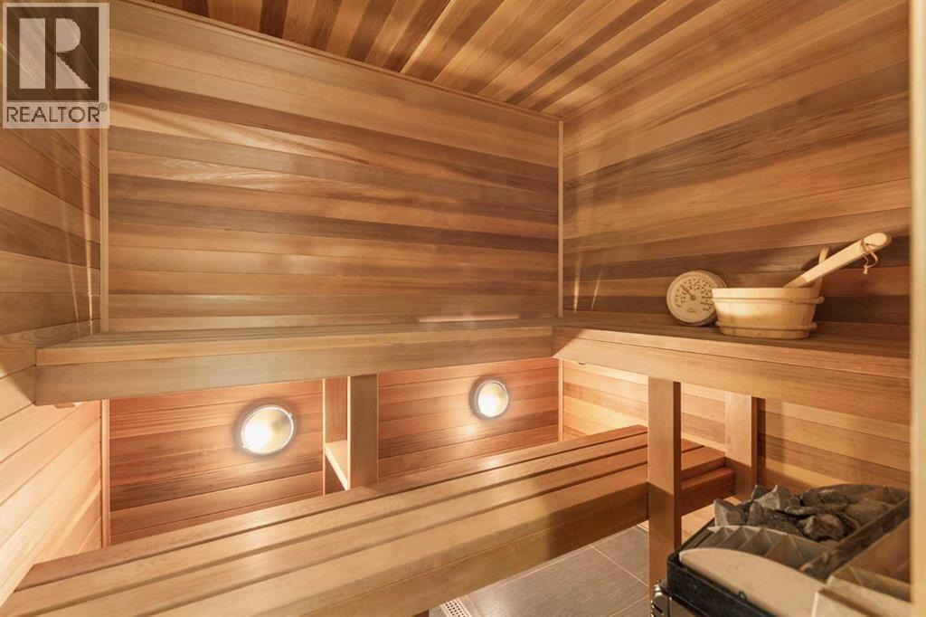 3216 5 Street Nw, Calgary, AB - Indoor Photo Showing Other Room