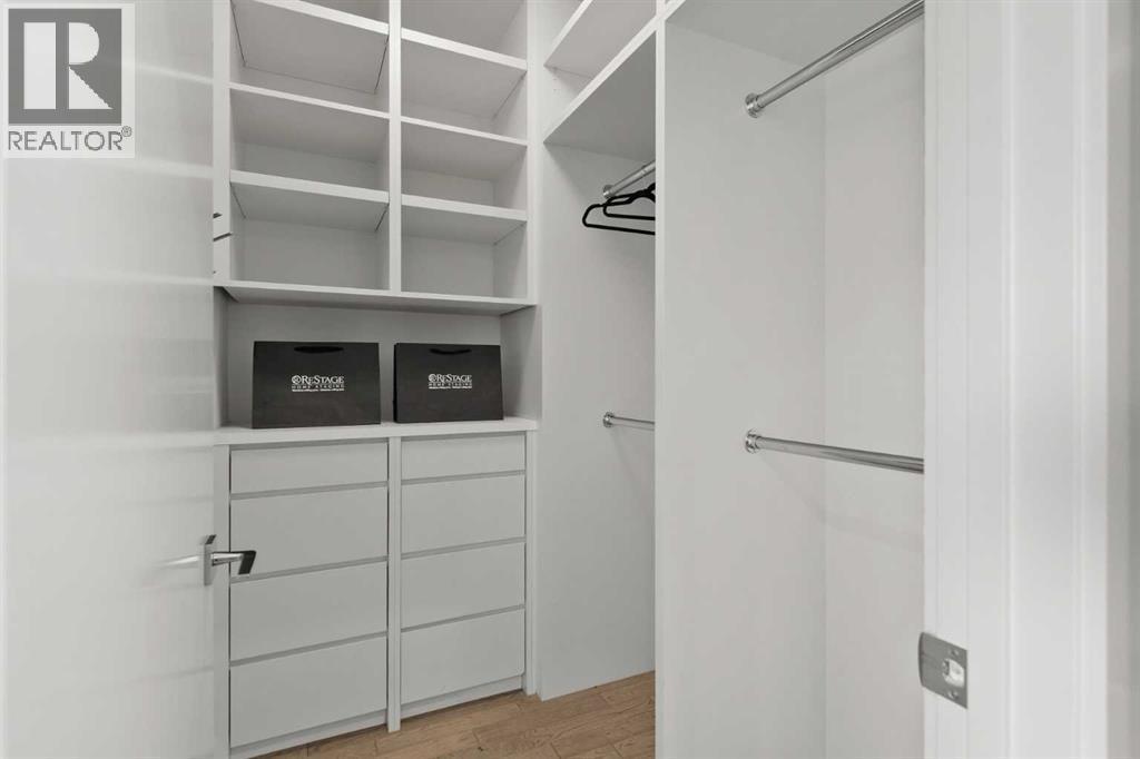 3216 5 Street Nw, Calgary, AB - Indoor With Storage