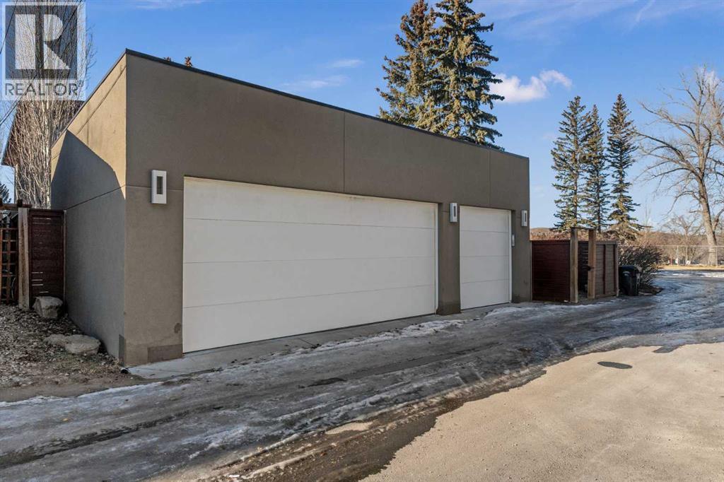 3216 5 Street Nw, Calgary, AB - Outdoor
