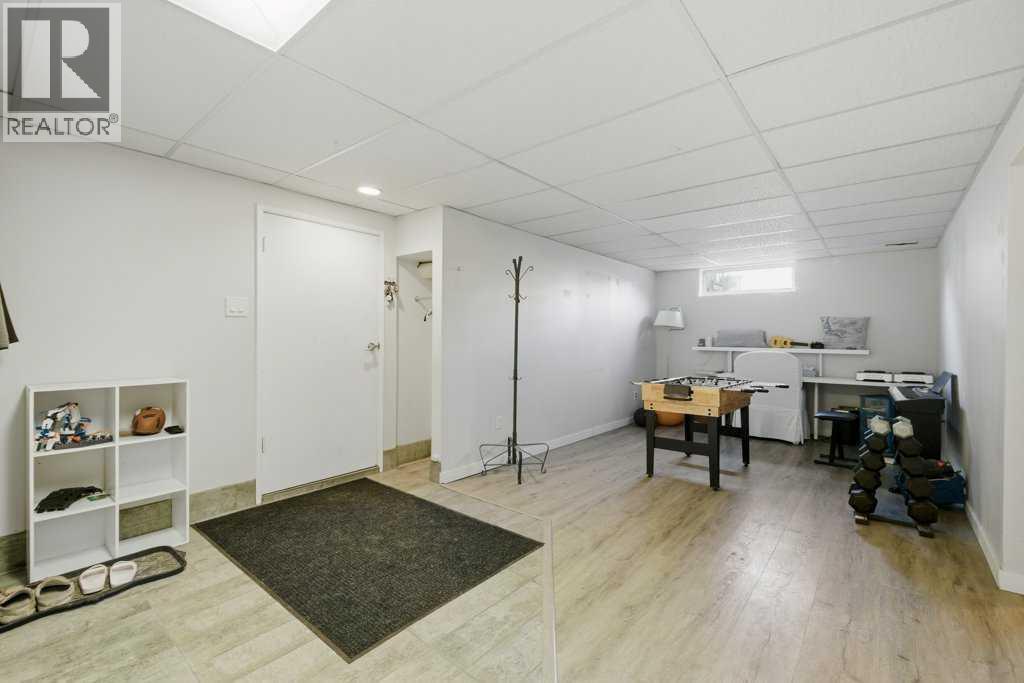 524 Hunterplain Hill Nw, Calgary, AB