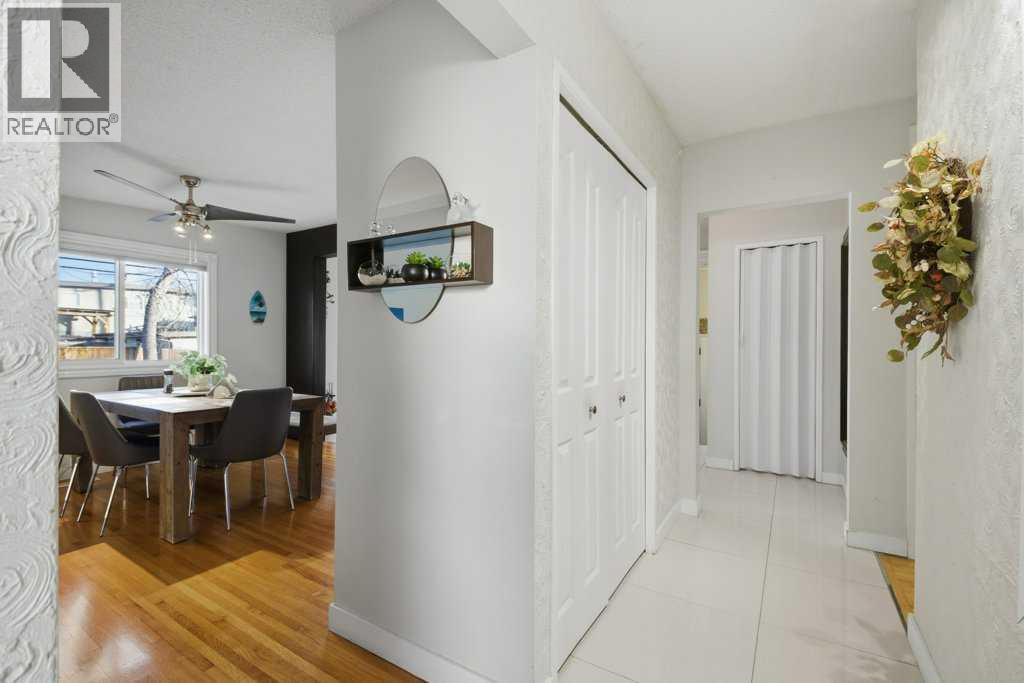 524 Hunterplain Hill Nw, Calgary, AB