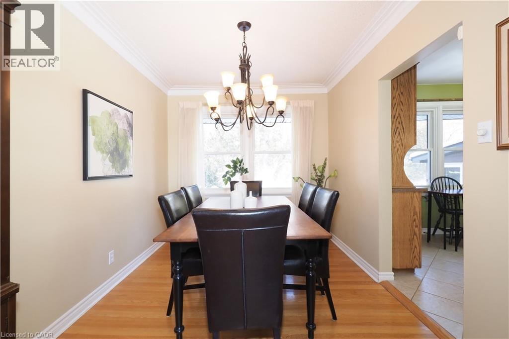 249 Murdock Avenue, Waterloo, ON - Indoor Photo Showing Dining Room