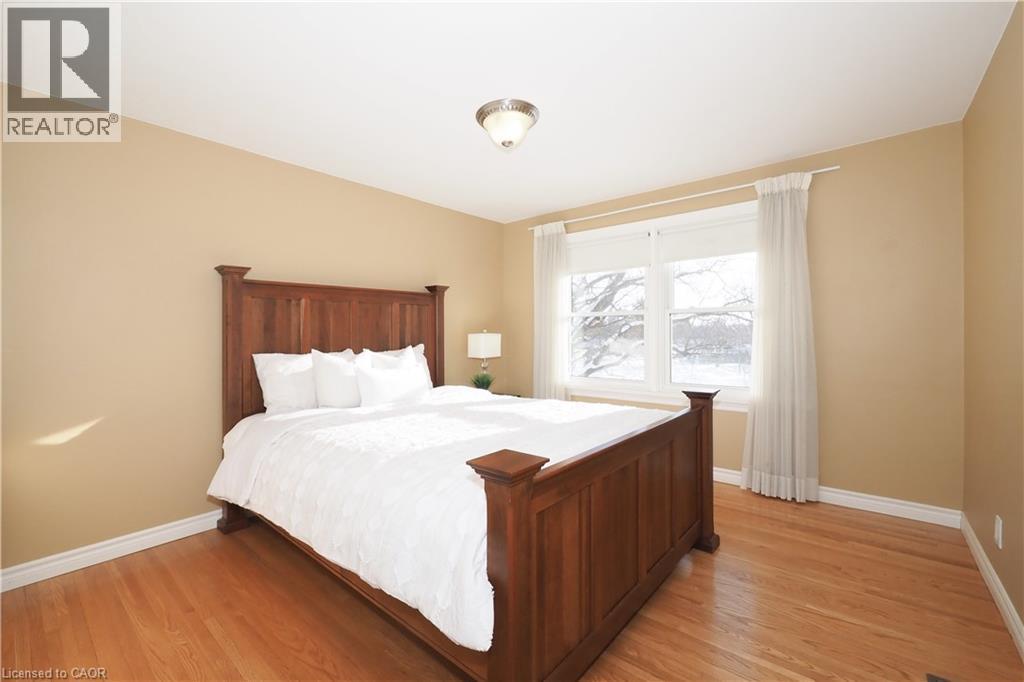 249 Murdock Avenue, Waterloo, ON - Indoor Photo Showing Bedroom