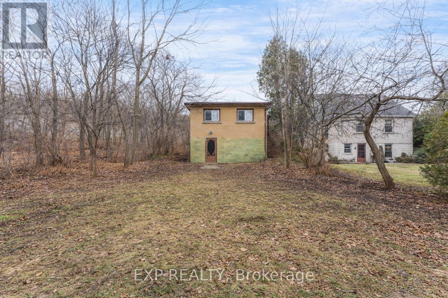 16 Ainslie Avenue, Hamilton, ON - Outdoor