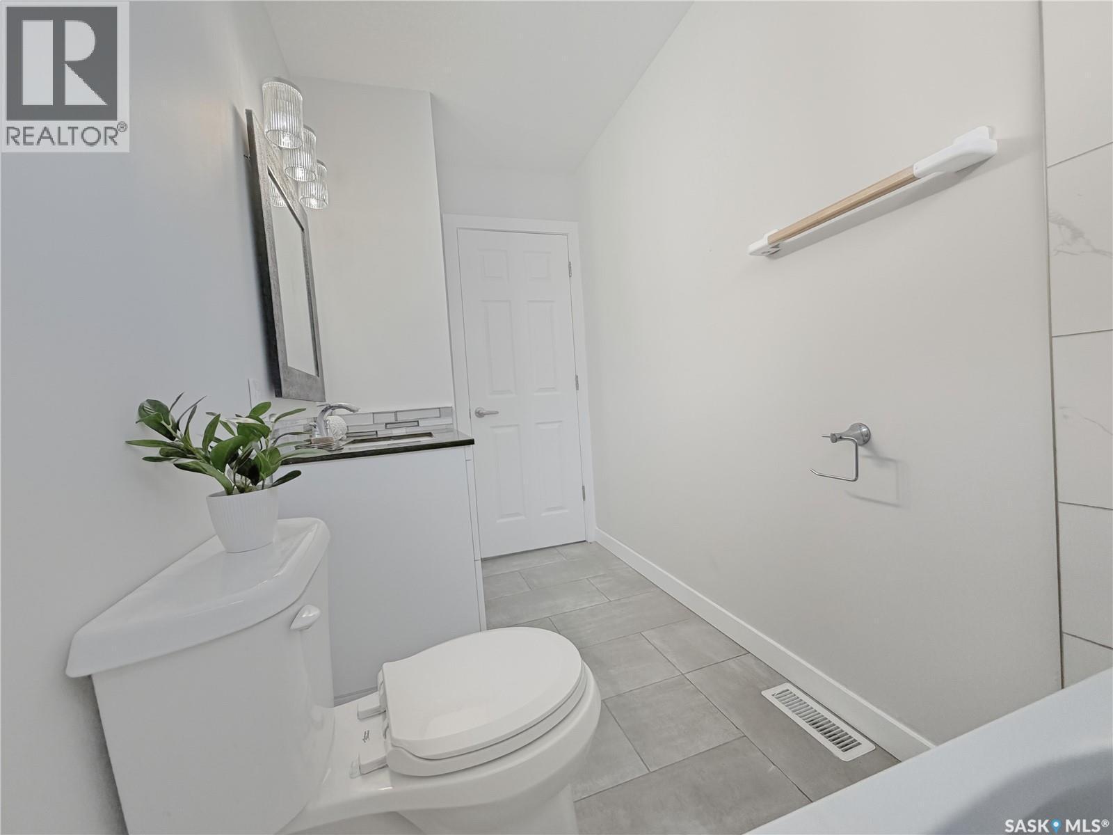 158 Bentley Drive, Regina, SK - Indoor Photo Showing Bathroom