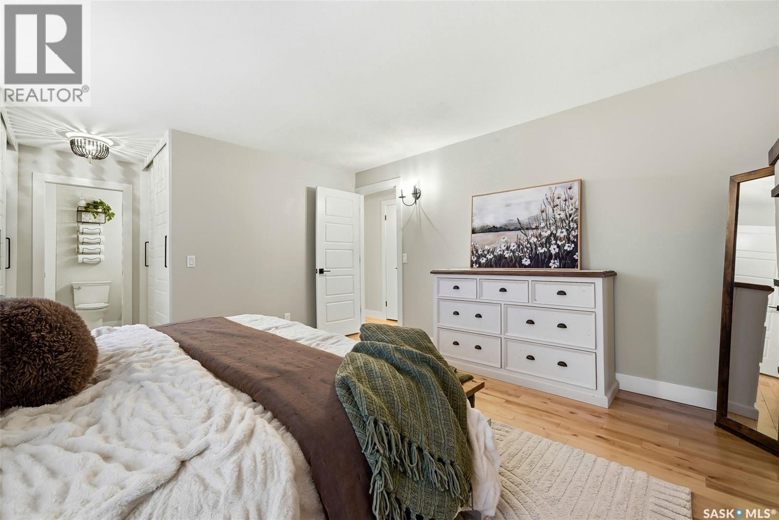 2611 Grainger Place E, Regina, SK - Indoor Photo Showing Bedroom