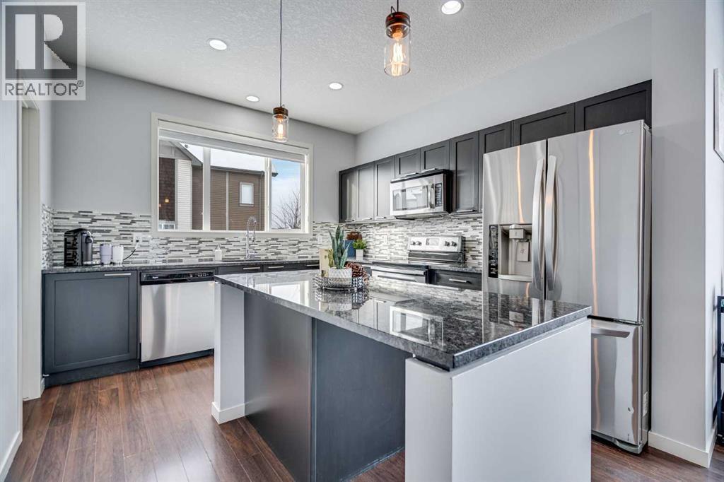 335 Copperpond Row Se, Calgary, AB