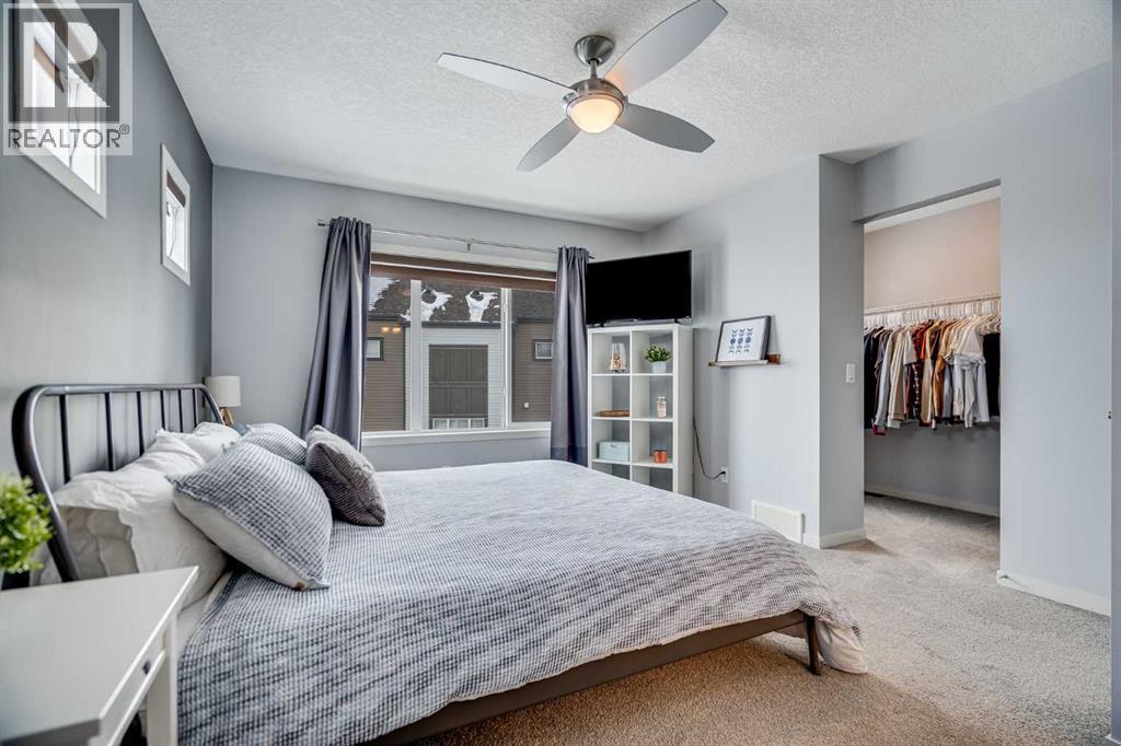 335 Copperpond Row Se, Calgary, AB