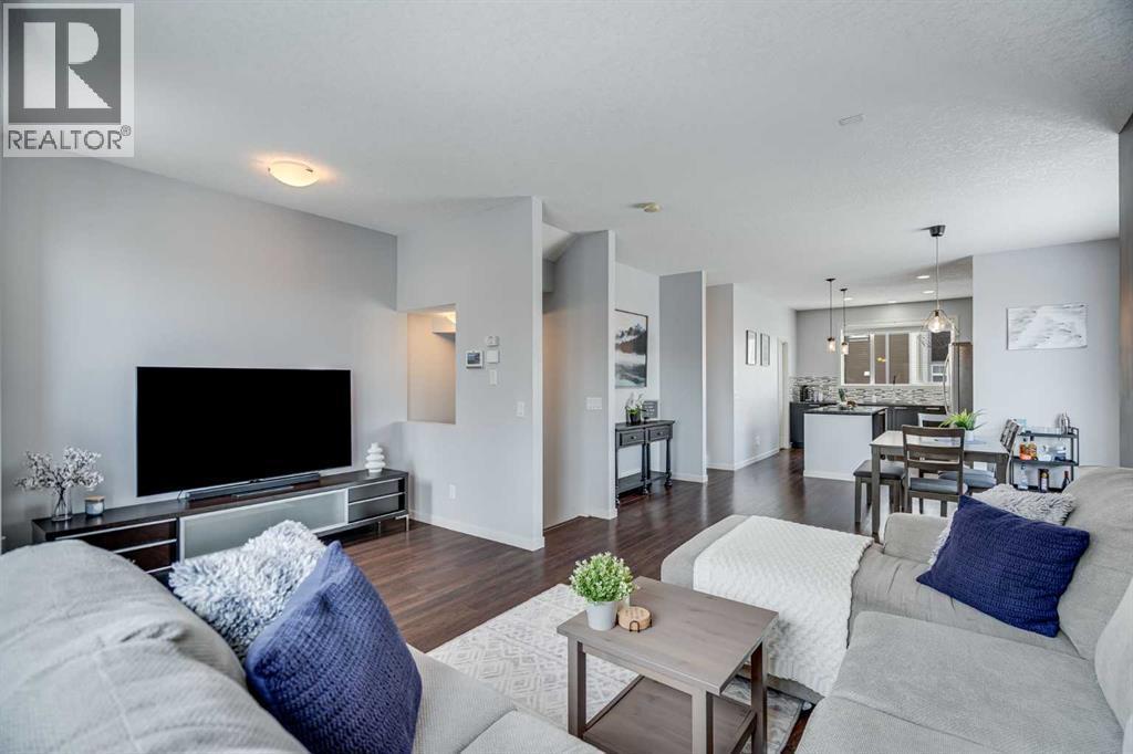 335 Copperpond Row Se, Calgary, AB