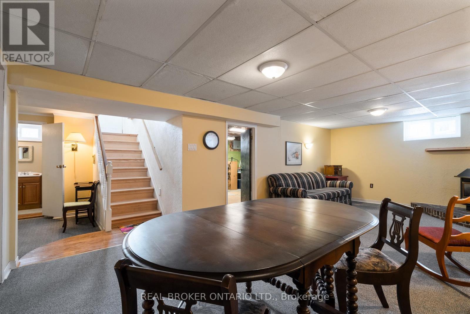 20 Cardinal Drive, Hamilton, ON - Indoor