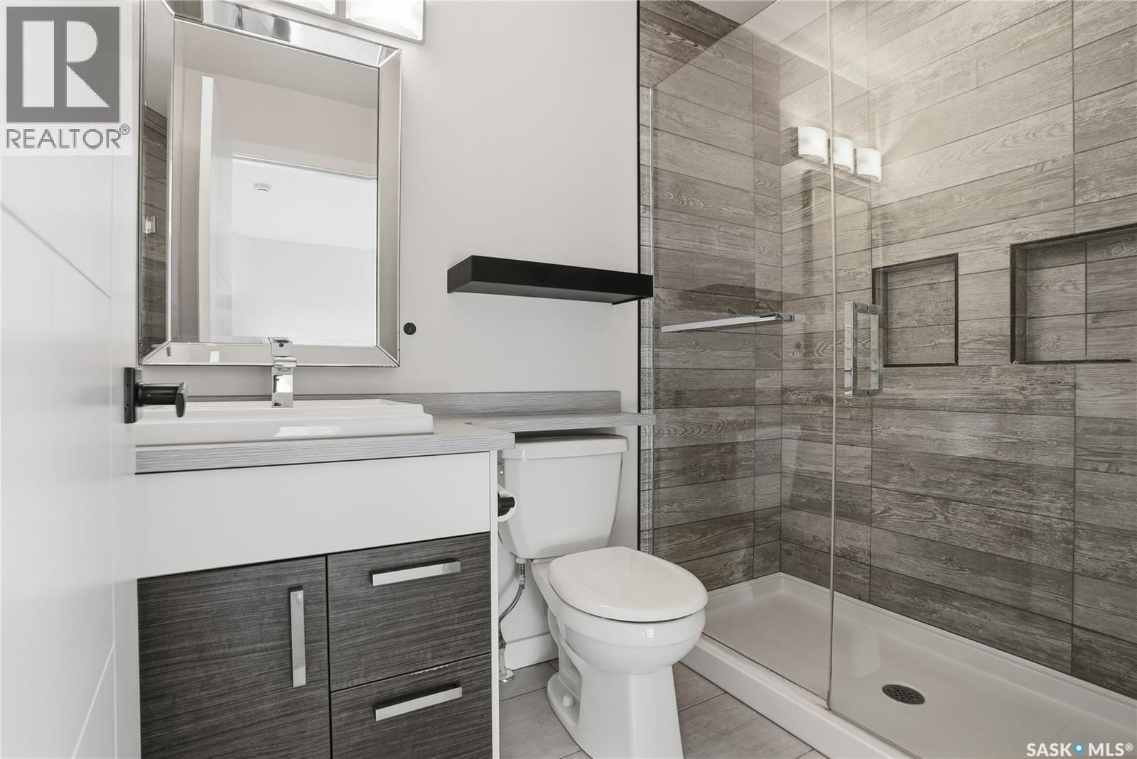 230 Kloppenburg Way, Saskatoon, SK - Indoor Photo Showing Bathroom