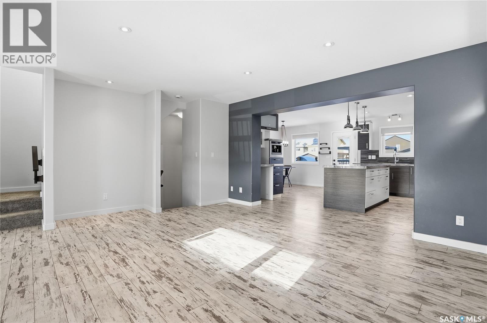 230 Kloppenburg Way, Saskatoon, SK - Indoor