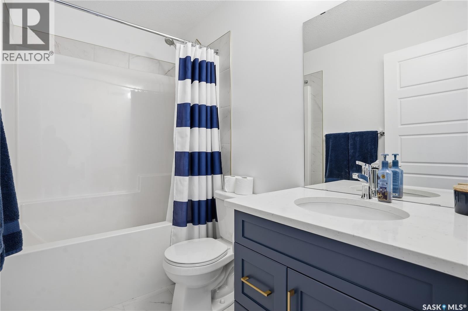 3033 Bellegarde Crescent, Regina, SK - Indoor Photo Showing Bathroom