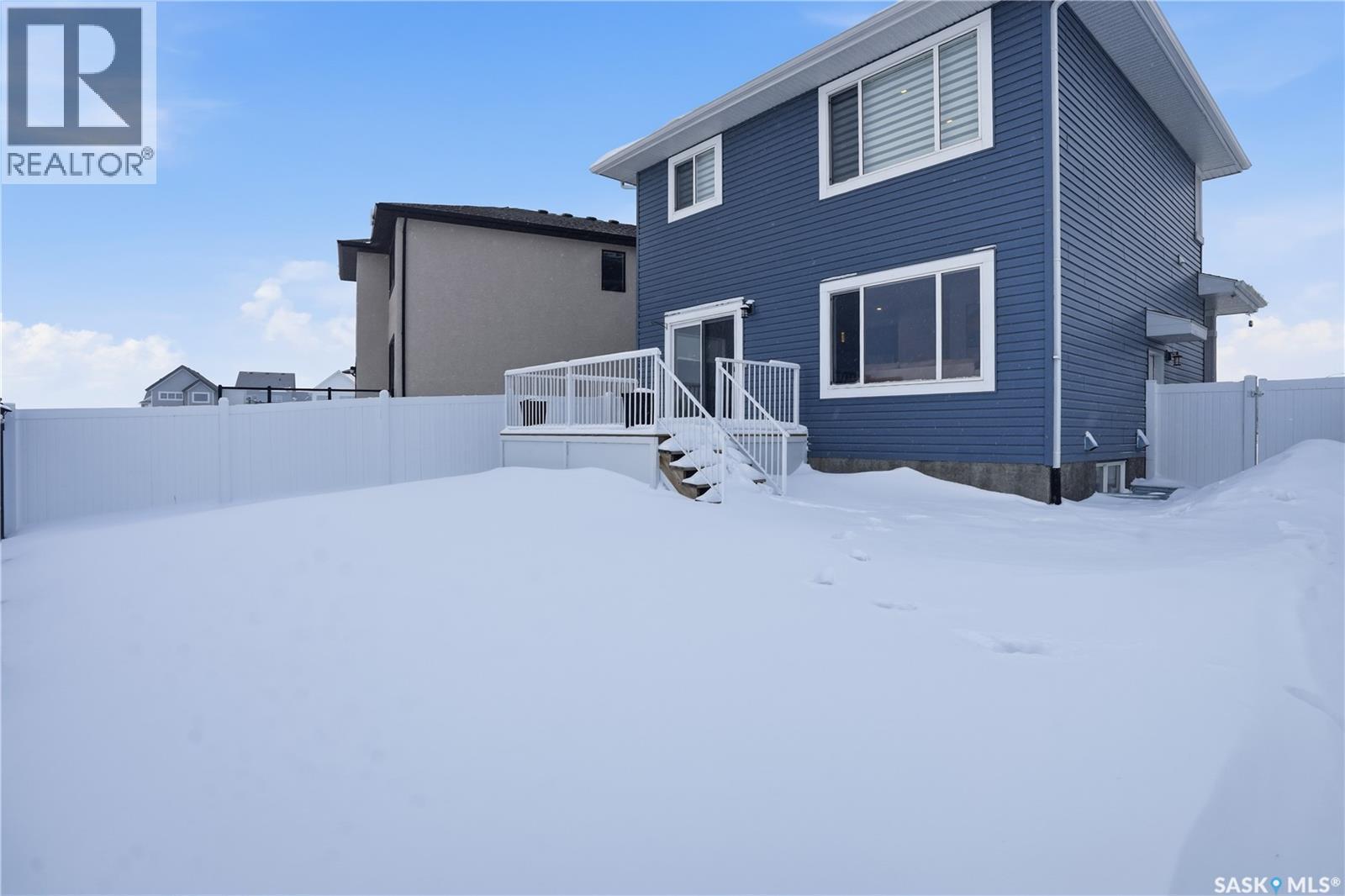 3033 Bellegarde Crescent, Regina, SK - Outdoor