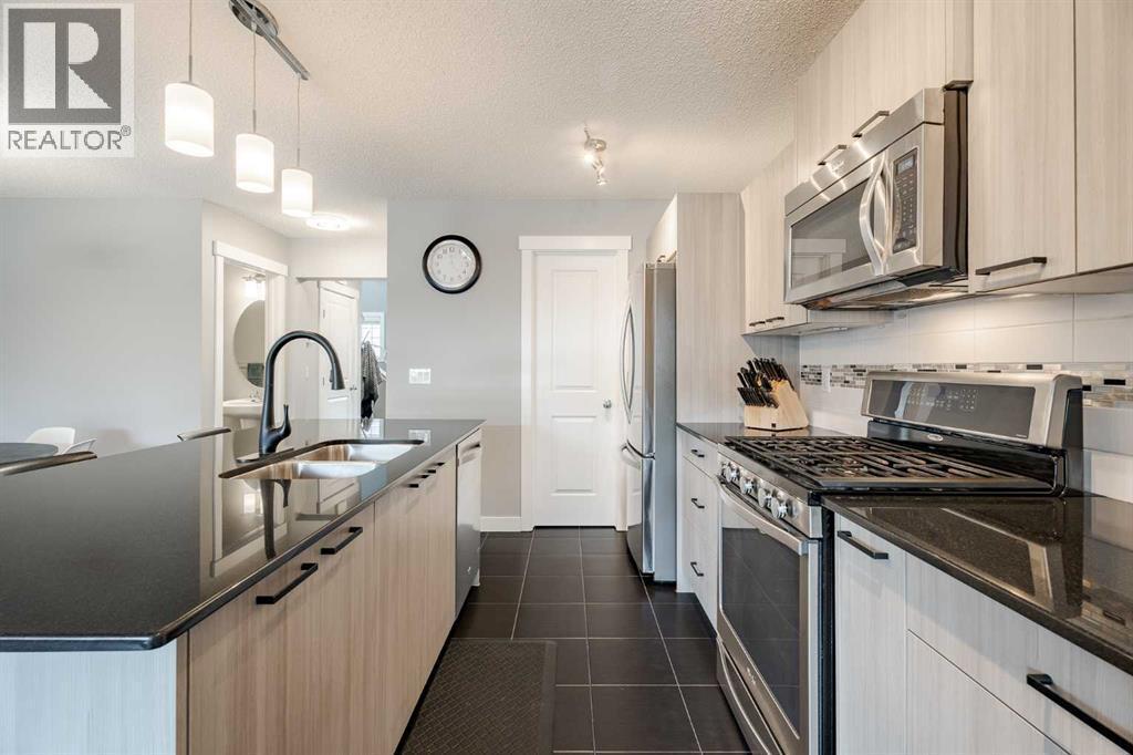 110 Skyview Ranch Manor Ne, Calgary, AB - Indoor Photo Showing Kitchen With Stainless Steel Kitchen With Double Sink With Upgraded Kitchen
