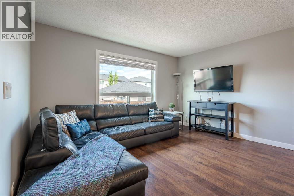 110 Skyview Ranch Manor Ne, Calgary, AB - Indoor Photo Showing Living Room