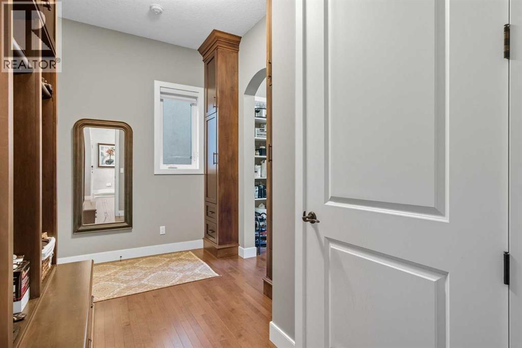 41 Evergreen Mount Sw, Calgary, AB - Indoor Photo Showing Other Room