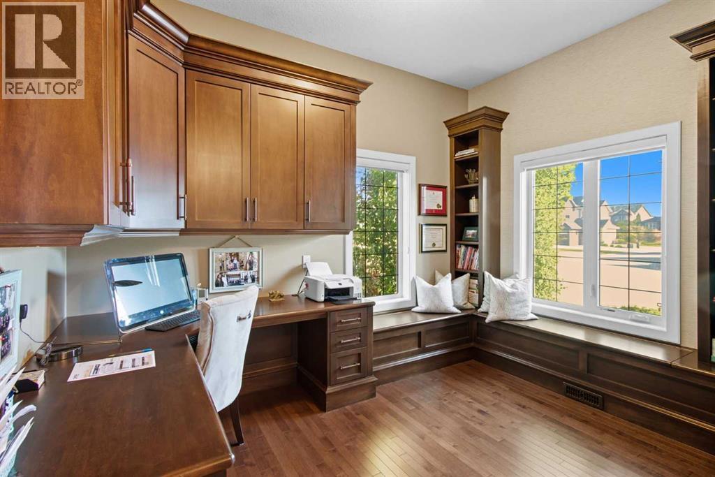 Office - 41 Evergreen Mount Sw, Calgary, AB - Indoor