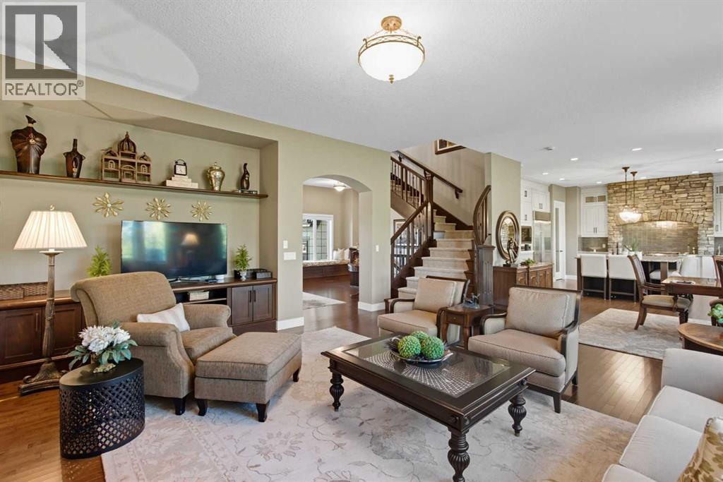 41 Evergreen Mount Sw, Calgary, AB - Indoor Photo Showing Living Room