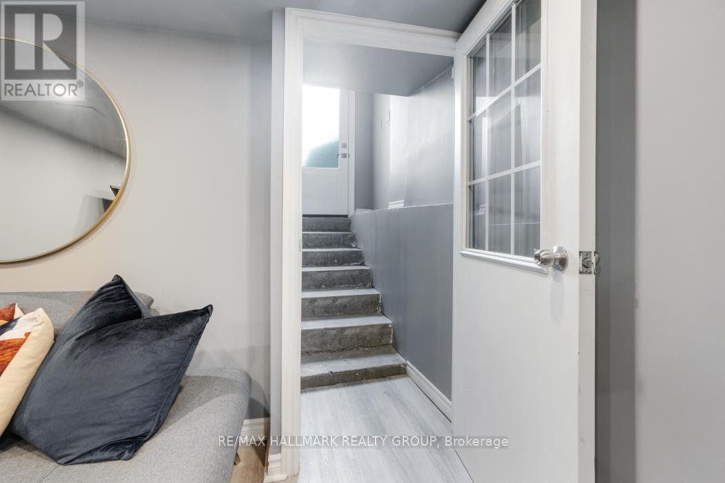 410 Mcleod Street, Ottawa, ON - Indoor Photo Showing Other Room