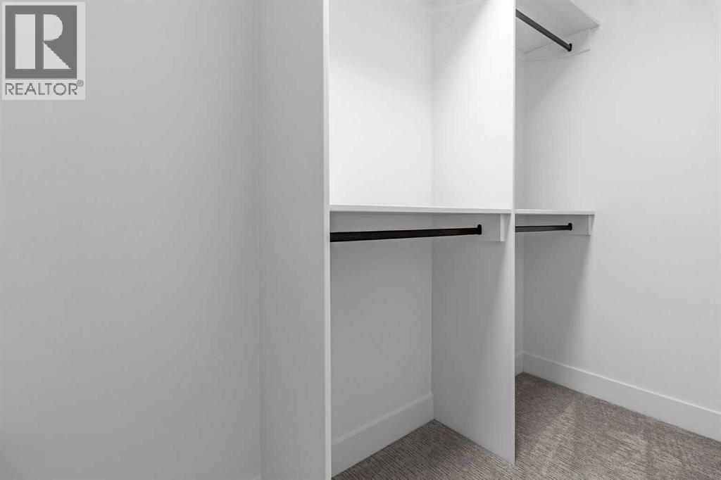 340 West Chestermere Drive, Chestermere, AB - Indoor