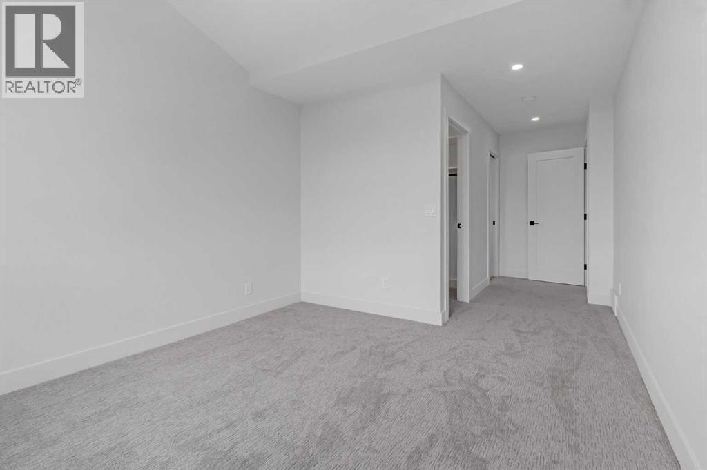 340 West Chestermere Drive, Chestermere, AB - Indoor Photo Showing Other Room