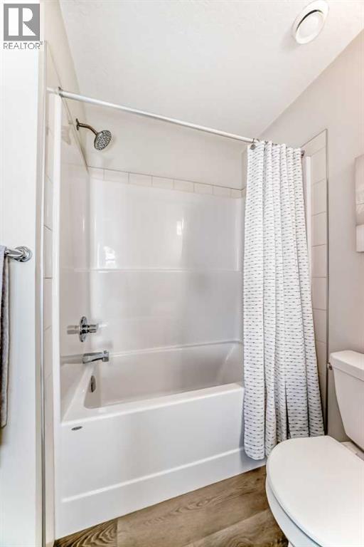307, 474 Seton Circle Se, Calgary, AB - Indoor Photo Showing Bathroom